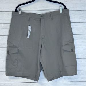 NWT Lacoste Sport Cargo Shorts Gray Khaki 💗